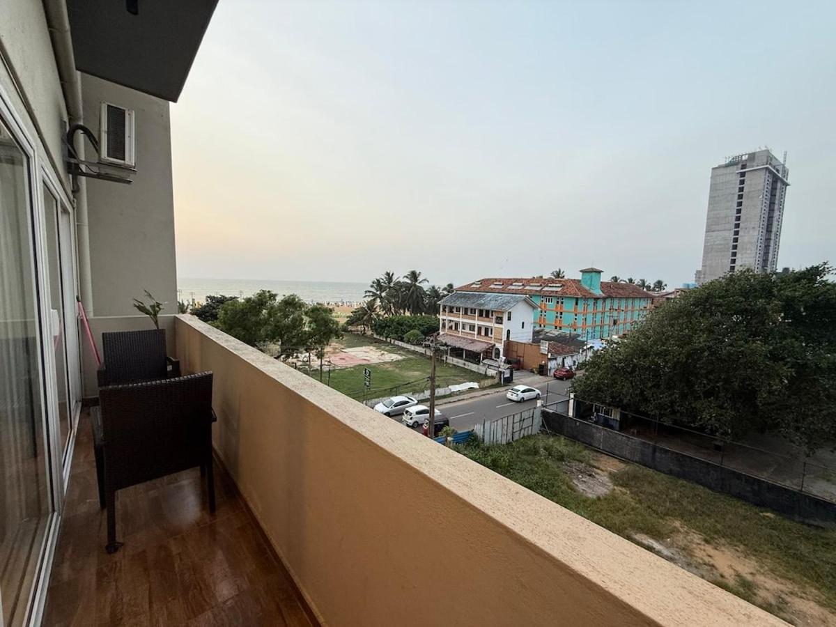 Ocean Breeze Negombo- Tidesend Luxury Beach Apartments Room photo